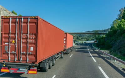 Hogyan faragja le a szén-dioxid-kibocsátást és a fuvardíjat a mega pótkocsi?